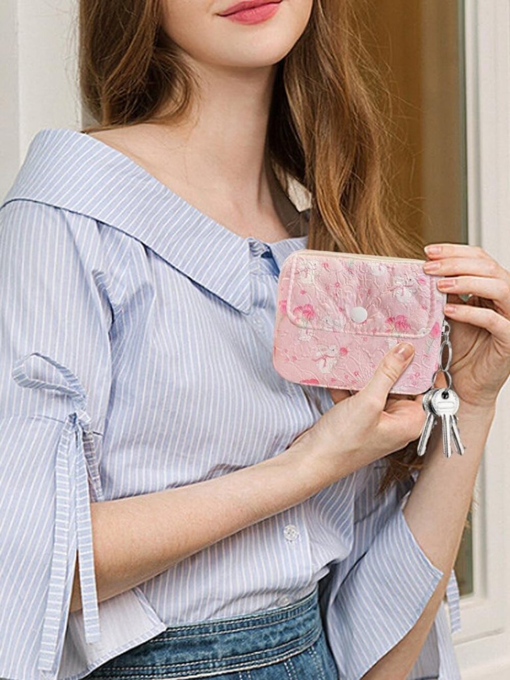 Quilted Cotton Floral Coin Pouch | Bouquet Bunny Print Zipper Mini Bag